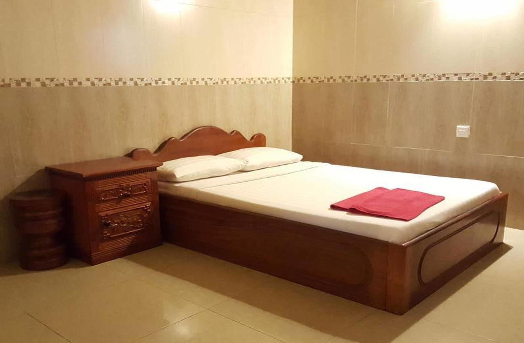 Lucky 2 Guesthouse Phnom Penh Exterior photo